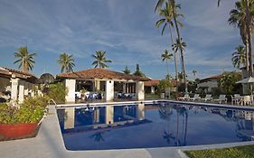 Cabo Blanco Hotel And Marina